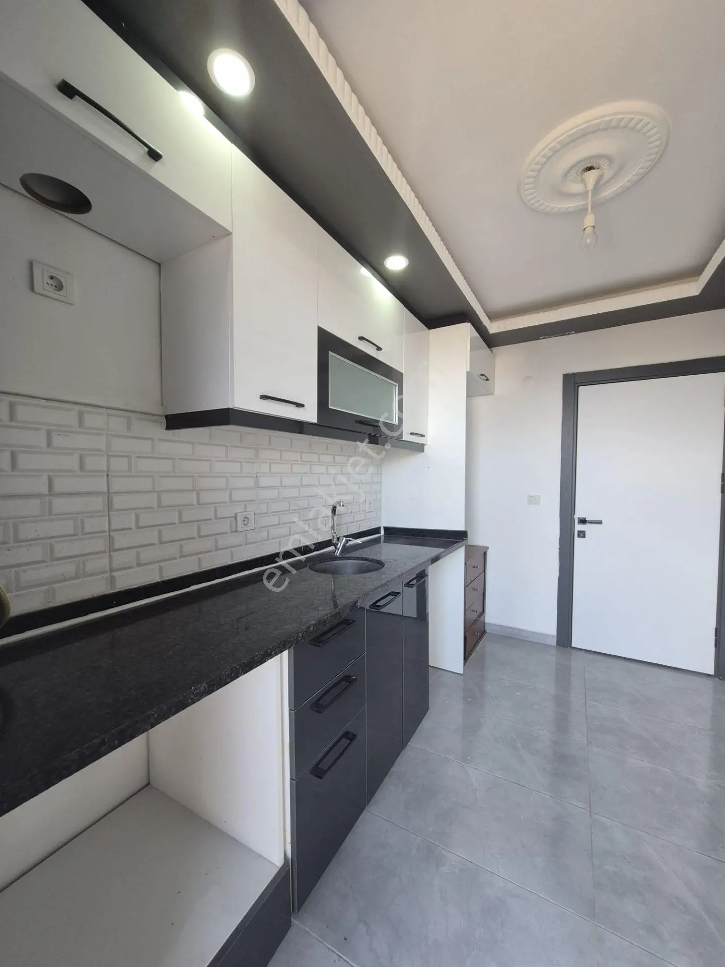 Silivri Selimpaşa'da Satılık 2+1 Deniz Manzaralı Ferah Daire - Görsel 13