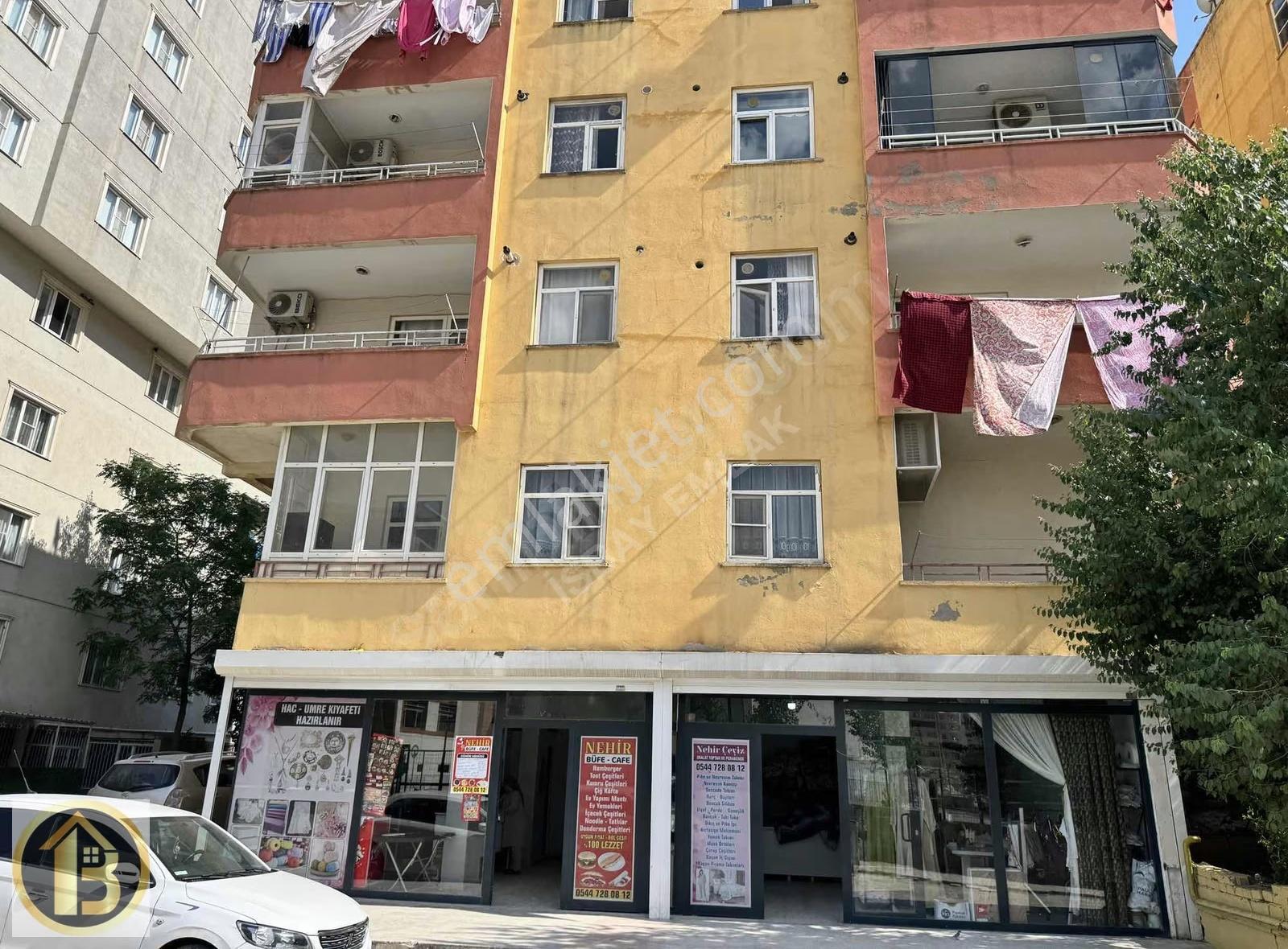 Merkezi Konumda Kasımiye Ortaokulu Yanı Satılık Dükkan