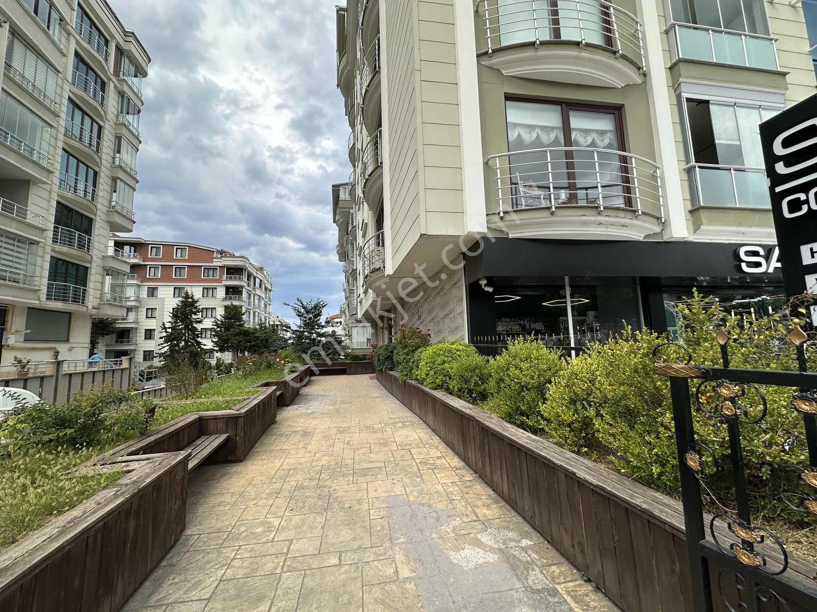 Alan Emlak; Full Eşyalı, Güzelyalı Mah. Sema Sit. Bulvara Cephe - Görsel 28