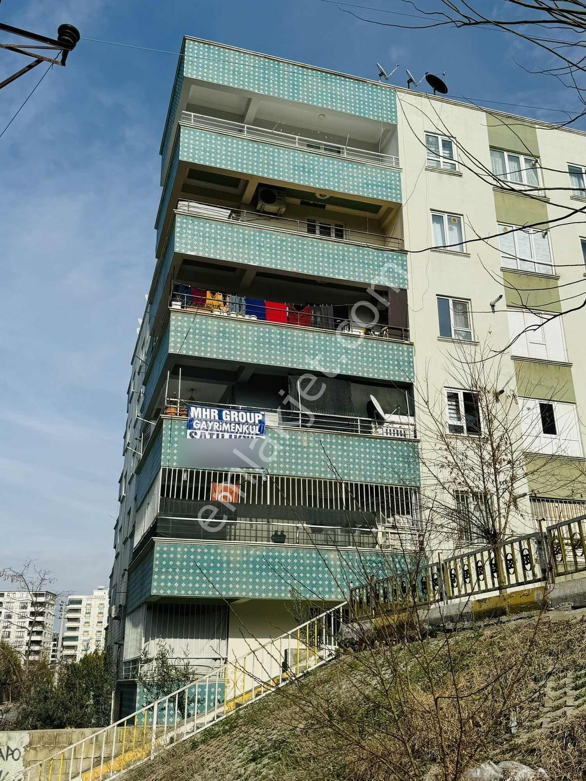 Mhr Grouptan Satılık 4 Odalı Bakımlı Daire