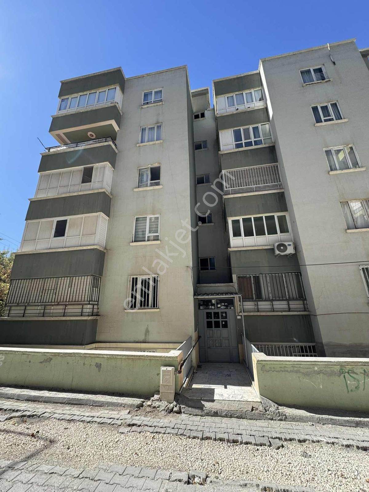 Mhr Grouptan Satılık 4 Odalı Bakımlı Daire - Görsel 24
