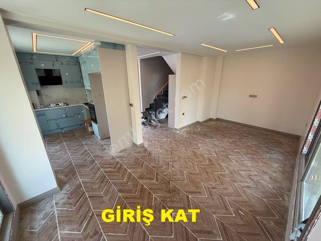 Kavaklı Mahallesinde Butik Site İçinde Deniz Manzarlı 5+2 Villa - Görsel 8