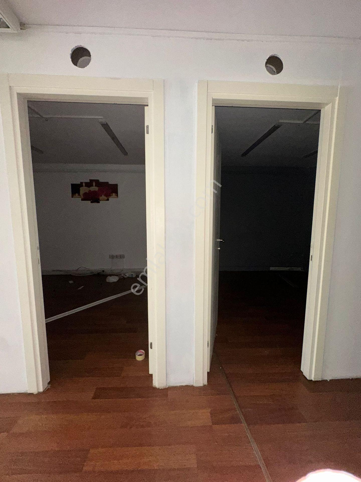 Mertcan Dan Küçükyalı Metro Durağına Yürüme 200m2 Fırsat Satılık Dükkan - Görsel 23