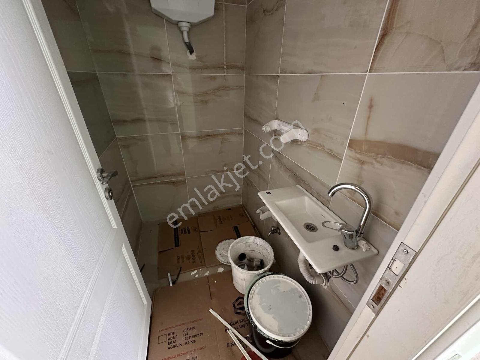 Ümraniye Çarşıda 200m2 Depolu Kullanışlı Kiralık Dükkan - Görsel 14