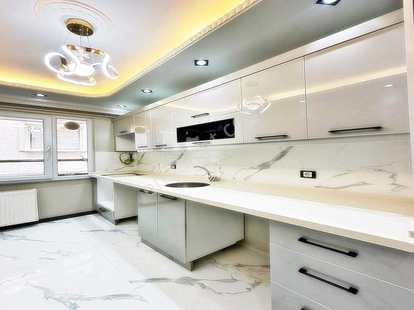 Nes Yapı'dan Metrobüse Ve Ulaşıma Yakın Modern Tasarımlı 2+1 Satılık Daire!!!! - Görsel 3