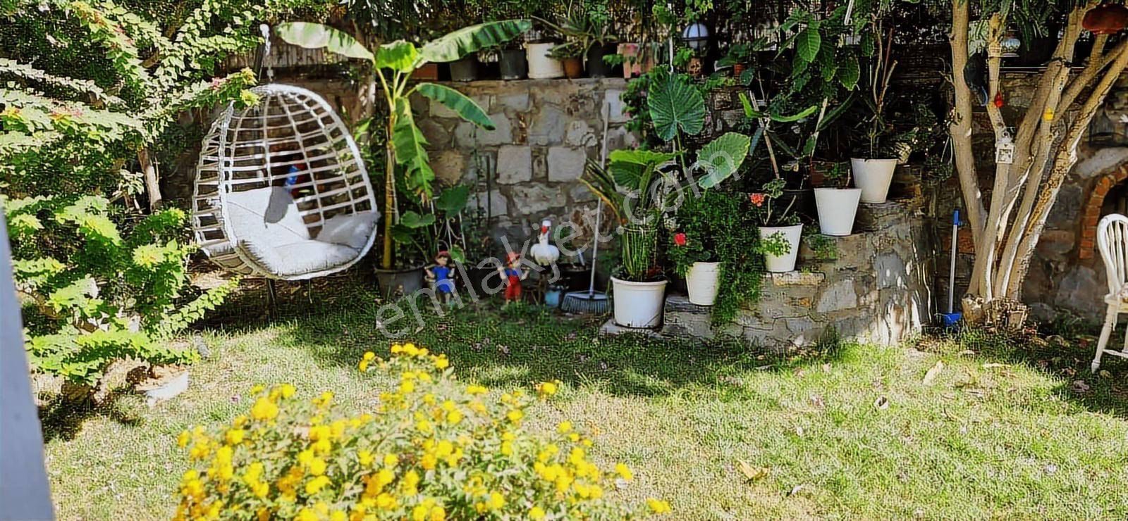 Gümüşlük'te,satılık,bahçeli,teraslı,deniz Manzaralı,3+1,villa - Görsel 2