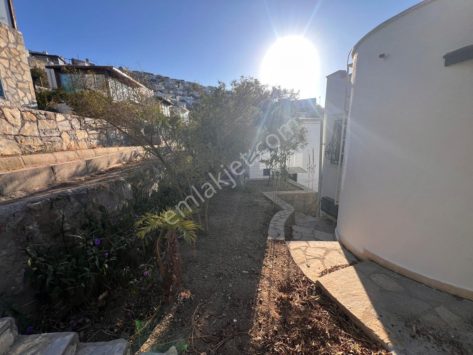 Bodrum,gümüşlük'te,deniz Manzaralı,bitişik Nizam,müstakil Bahçel - Görsel 27
