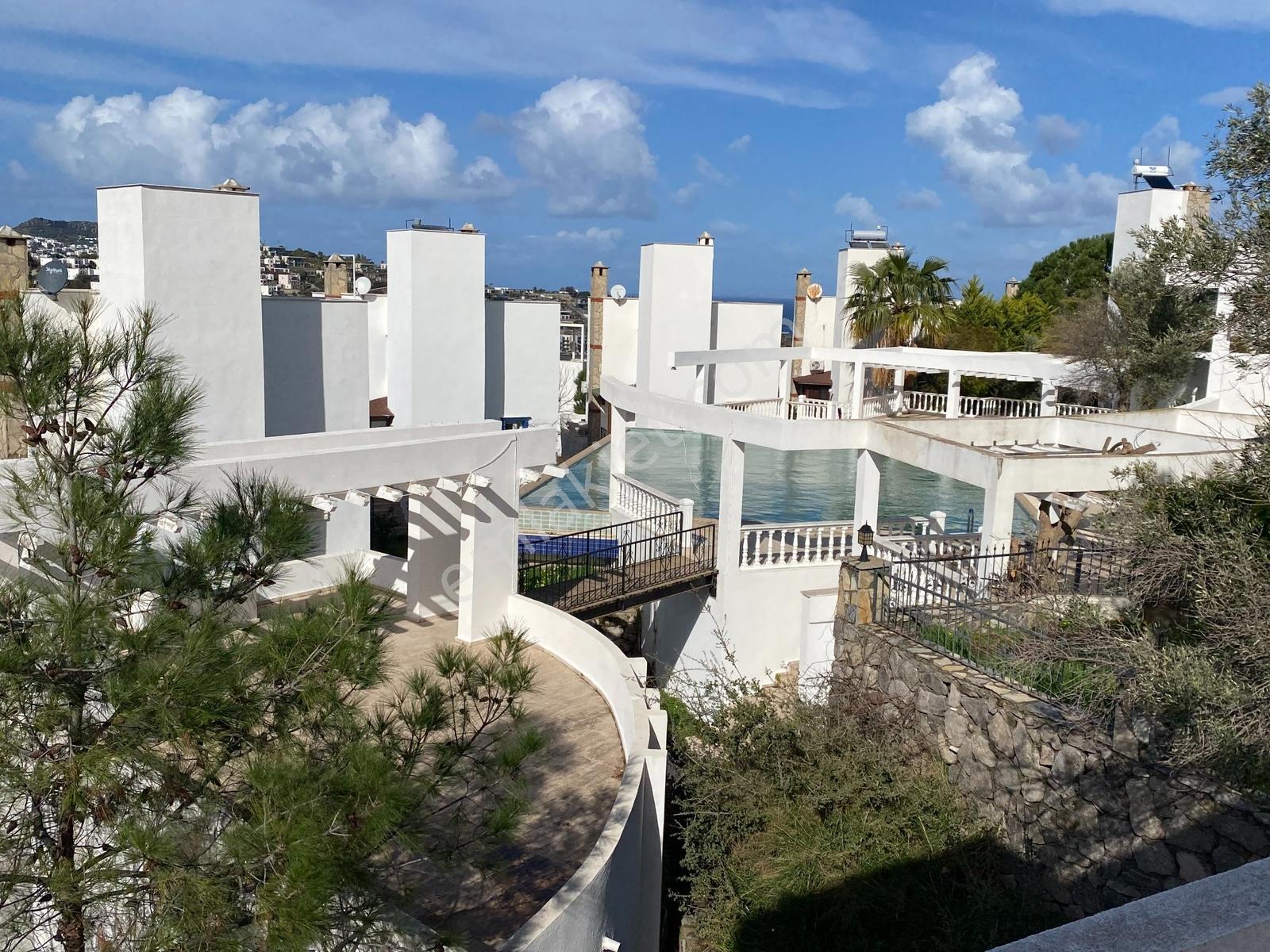Gündoğan'da,satılık,site İçinde,6+1,eşyalı,bahçeli,teraslı,villa - Görsel 19