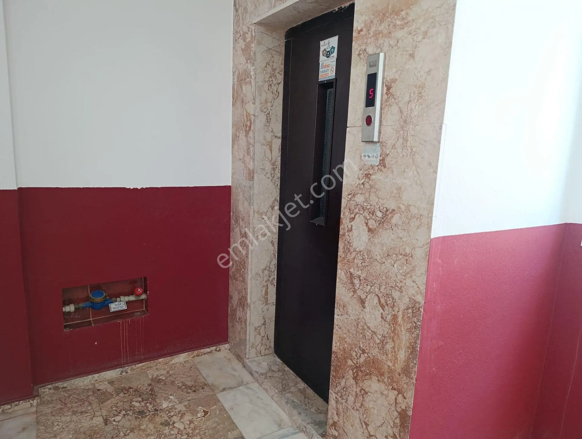 Eso Dan Atakent Susanoğlu Kapanmaz Deniz Manzaralı Geniş Oturuma Sahip Teraslı 2+1 Eşyalı Satılık - Görsel 3
