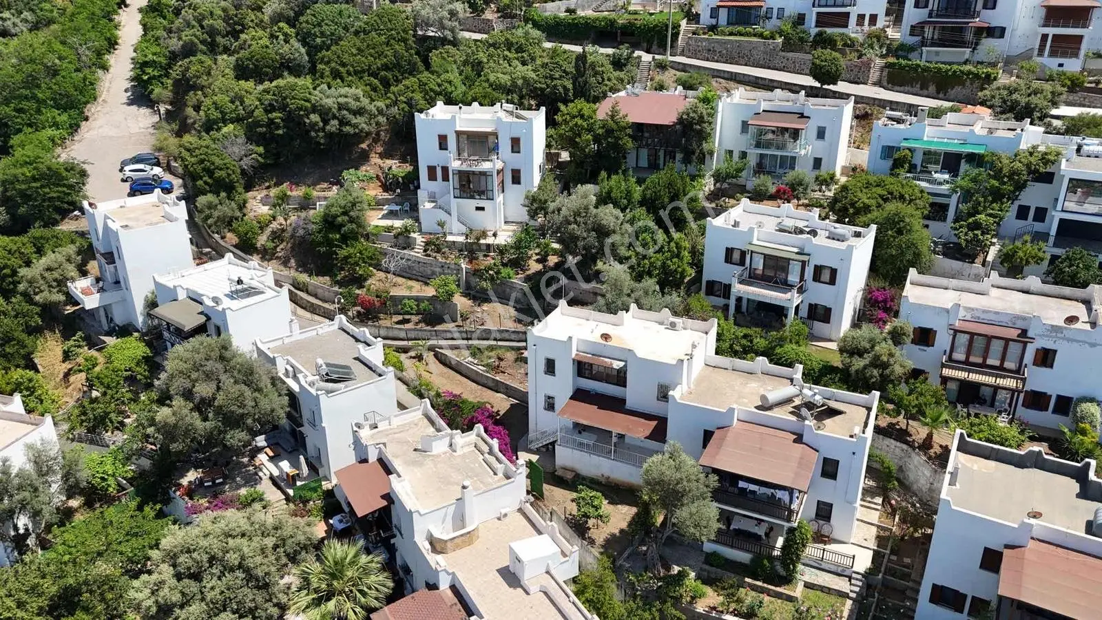 Gümüşlük'te,sosyal Tesisli,özel Plajlı,3+1,bahçeli Dubleks - Görsel 2
