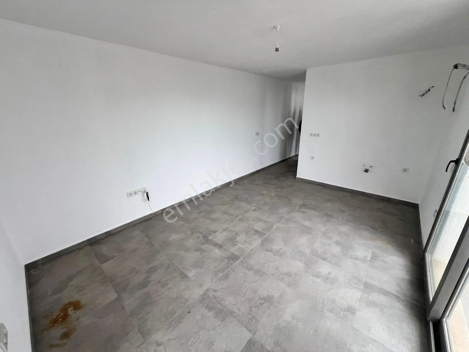 Gümüşlük,merkez'de,üst Kat,1+1,ticari Dükkan,yıllık Kiralık - Görsel 7