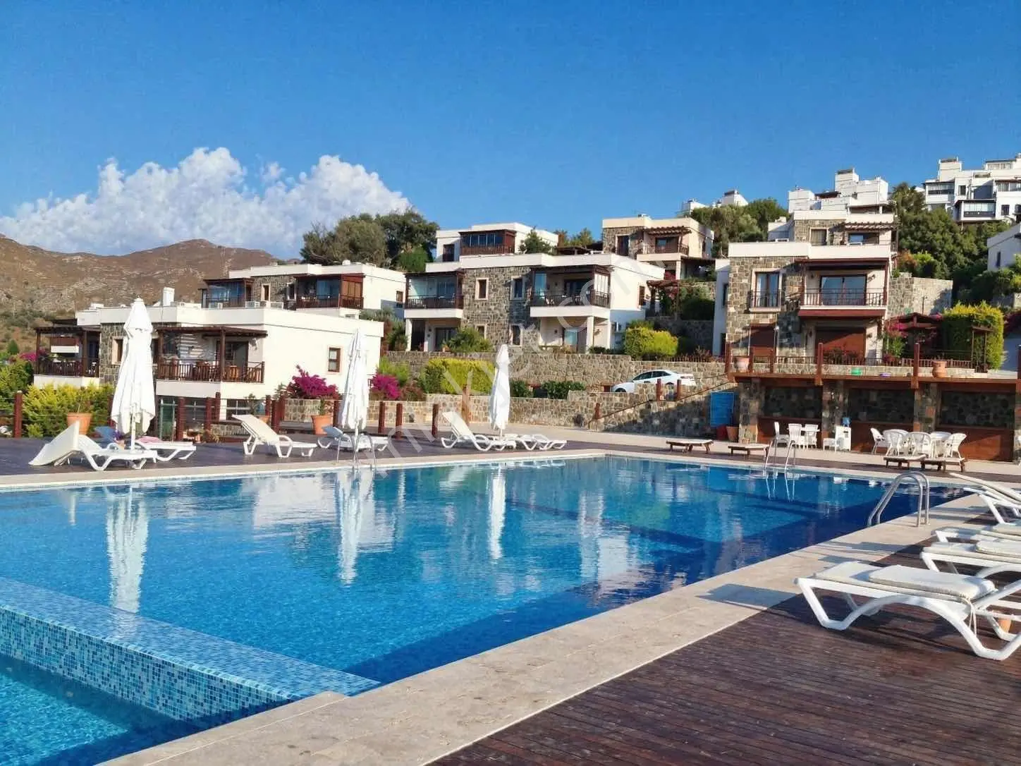 Gümüşlük'te,satılık,deniz Manzaralı,2+1,eşyalı,bahçe Katı Daire - Görsel 42