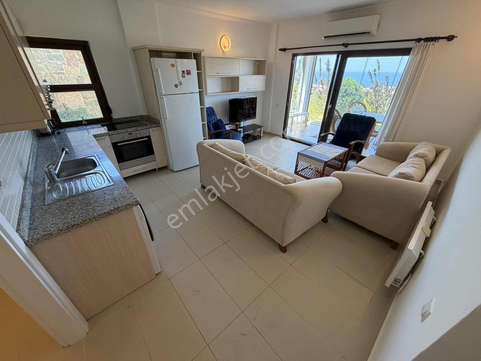 Gümüşlük'te,satılık,deniz Manzaralı,2+1,eşyalı,bahçe Katı Daire - Görsel 9