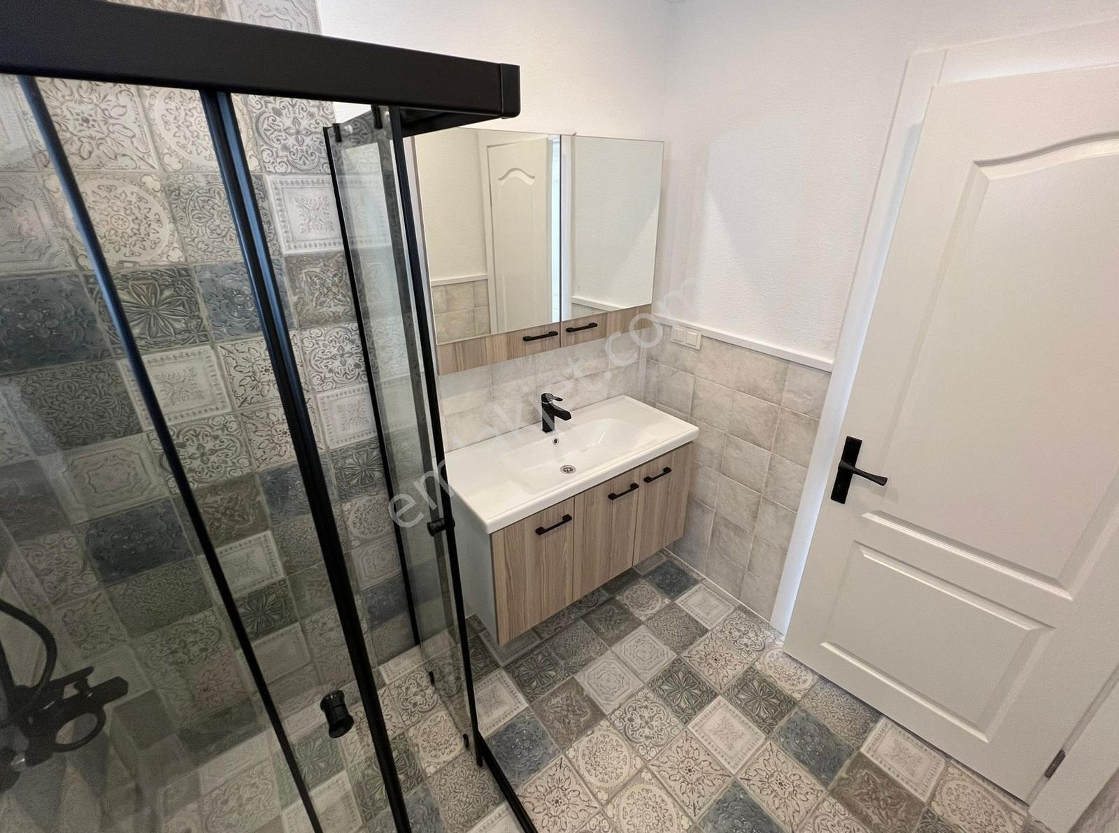 Gümüşlük'te,yıllık Kiralık,eşyasız,2+1,bahçeli,deniz Manzaralı - Görsel 23