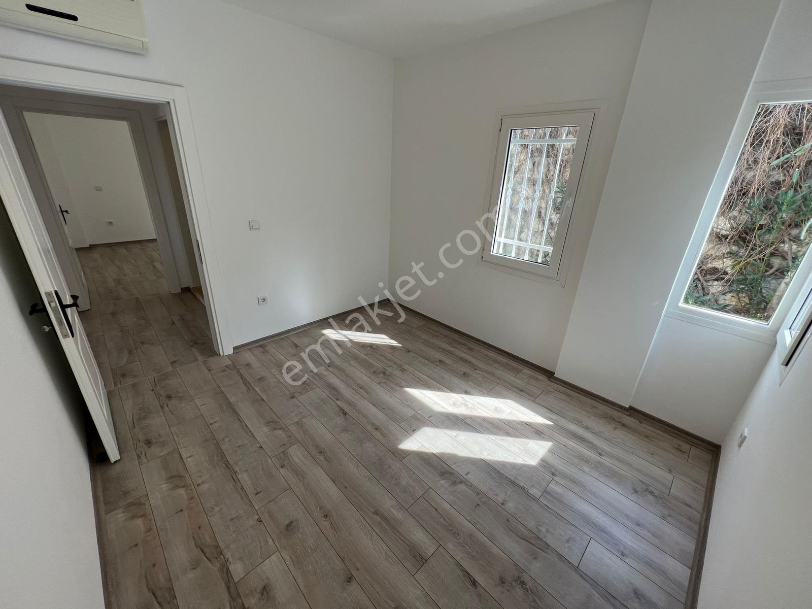 Gümüşlük'te,yıllık Kiralık,eşyasız,2+1,bahçeli,deniz Manzaralı - Görsel 34