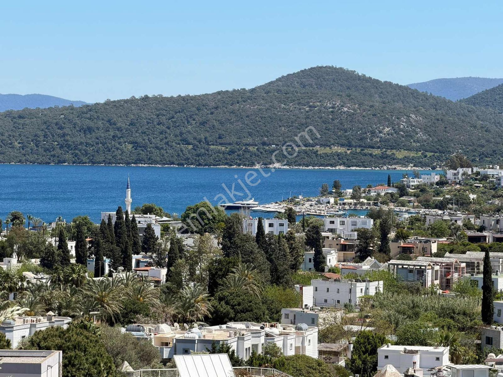 Bodrum,türkbükü,yıllık Kiralık,eşyalı,bahçe Katı,2+1,daire