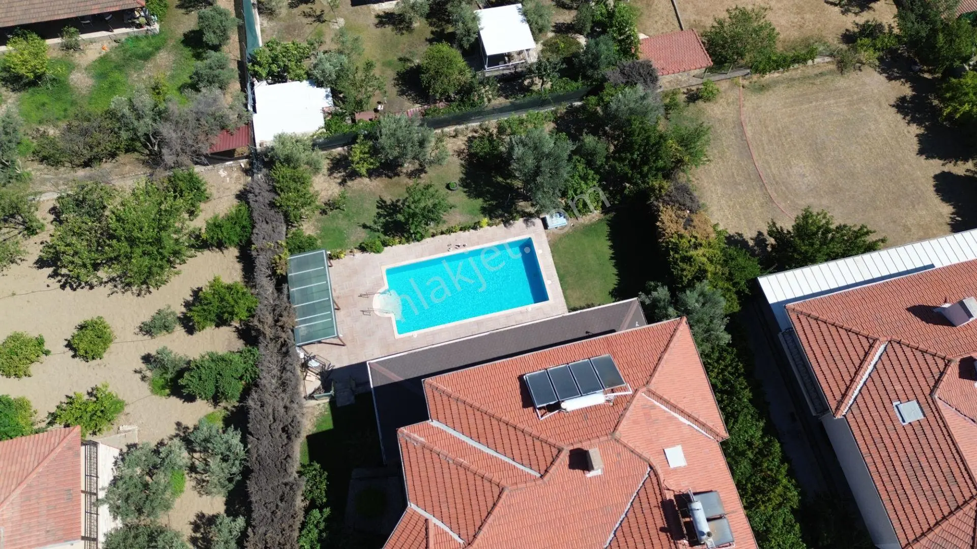 Seferihisar Ulamış'ta Satılık Havuzlu Villa | Turunçevler Sitesi'nde Tam Müstakil 5+1 Lüks Villa - Görsel 4