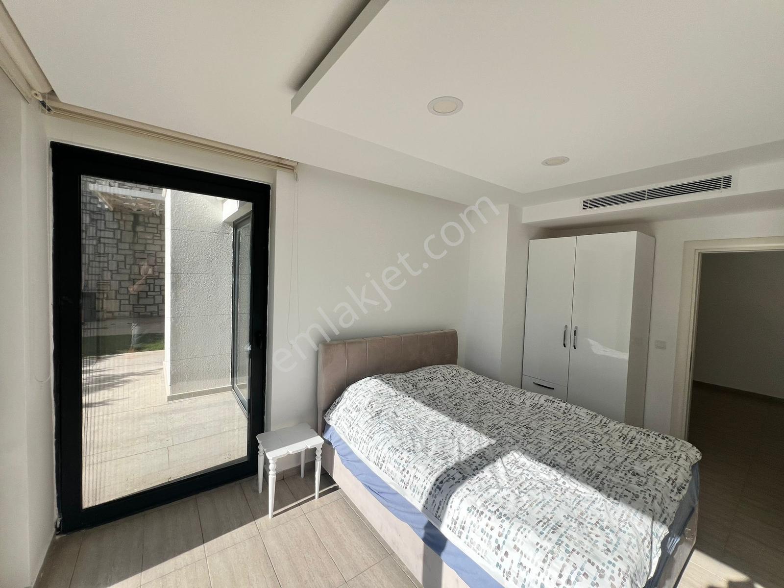 Akyarlar'da,özel Plajlı,deniz Manzaralı,müstakil Bahçeli Villa - Görsel 21