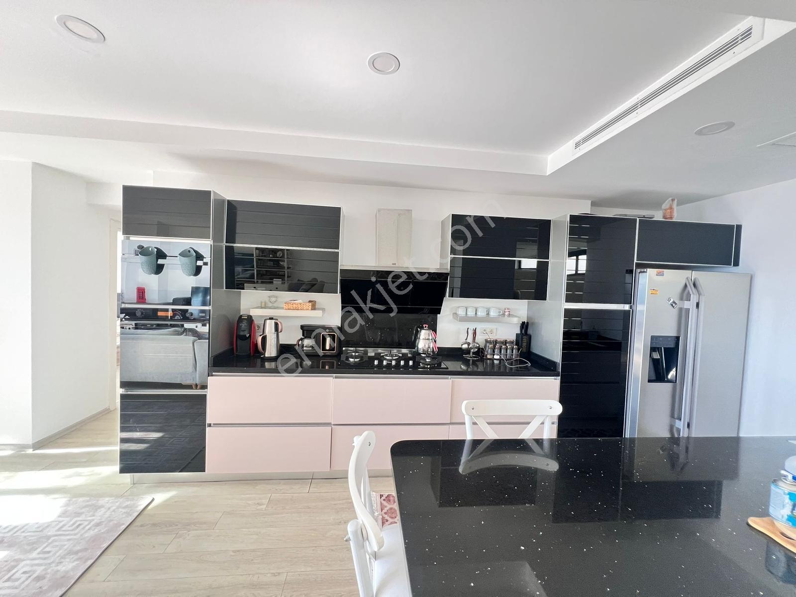 Akyarlar'da,özel Plajlı,deniz Manzaralı,müstakil Bahçeli Villa - Görsel 33