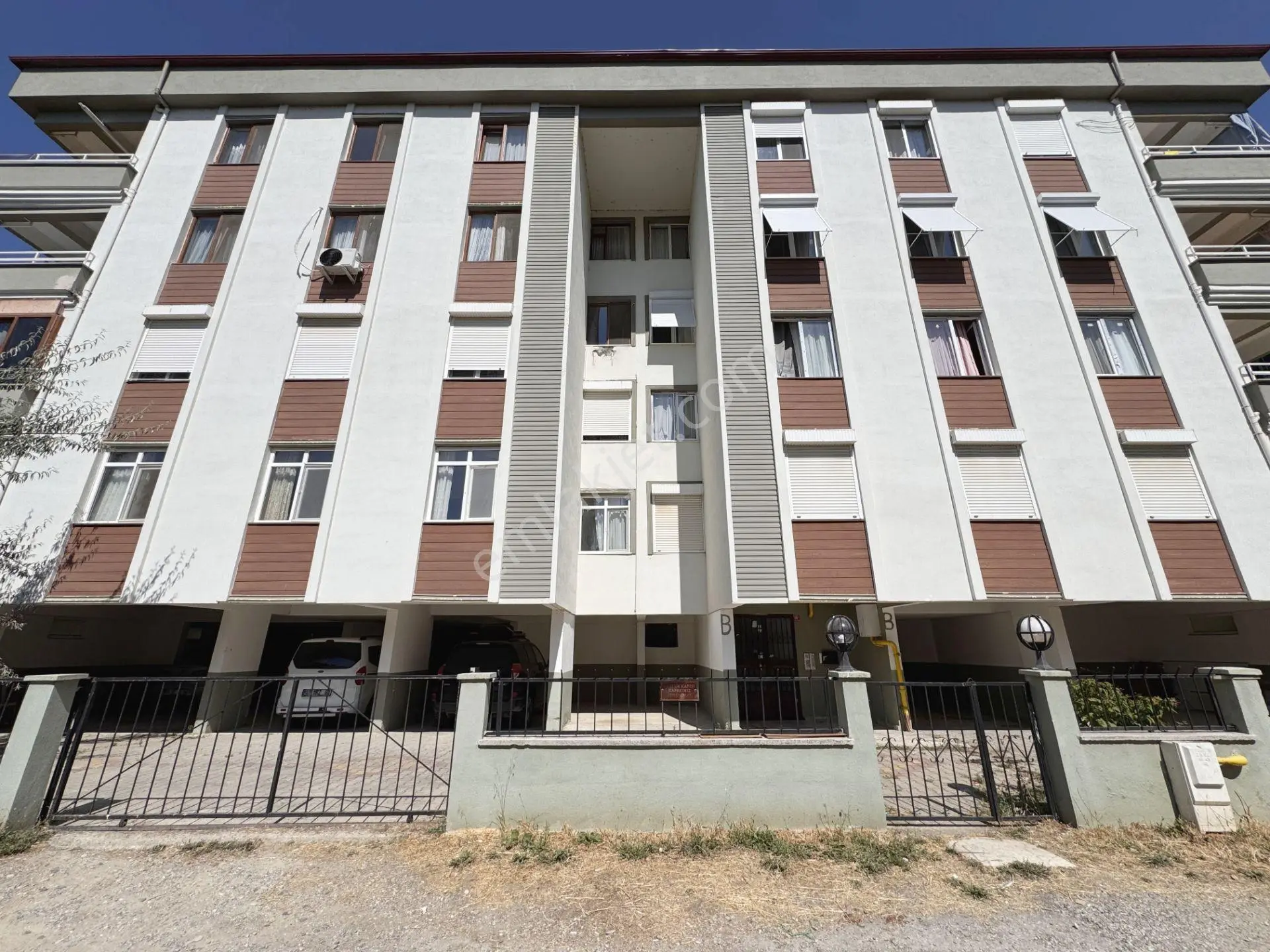 ■ Yetkili Güç'ten Altınkum'da Doğayla İç İçe Kombili Fırsat 3+1 Daire
