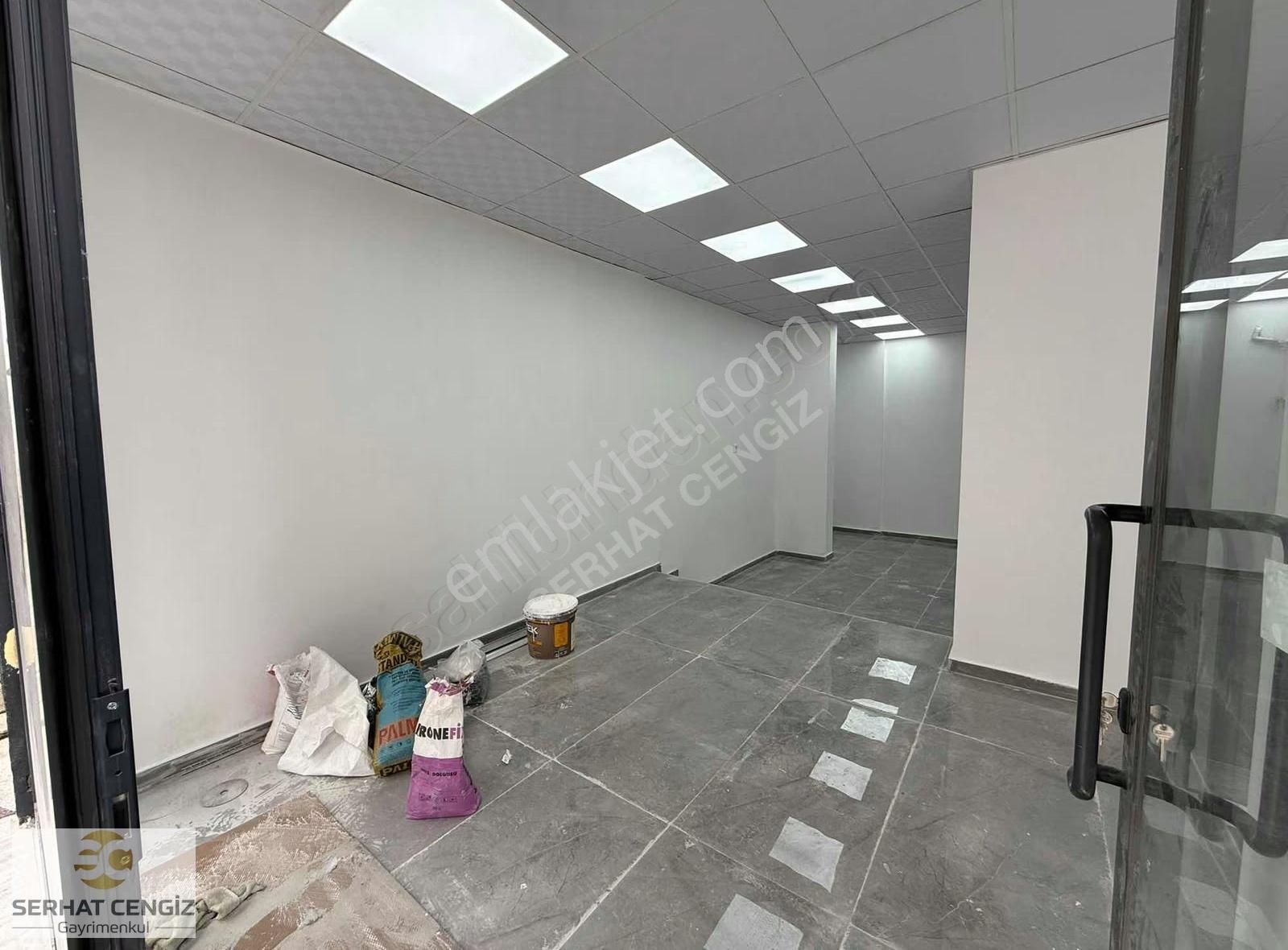 YENİ ADLİYE YAKINI, KİRACILI, 100M² SATILIK DÜKKAN - Görünüm 4