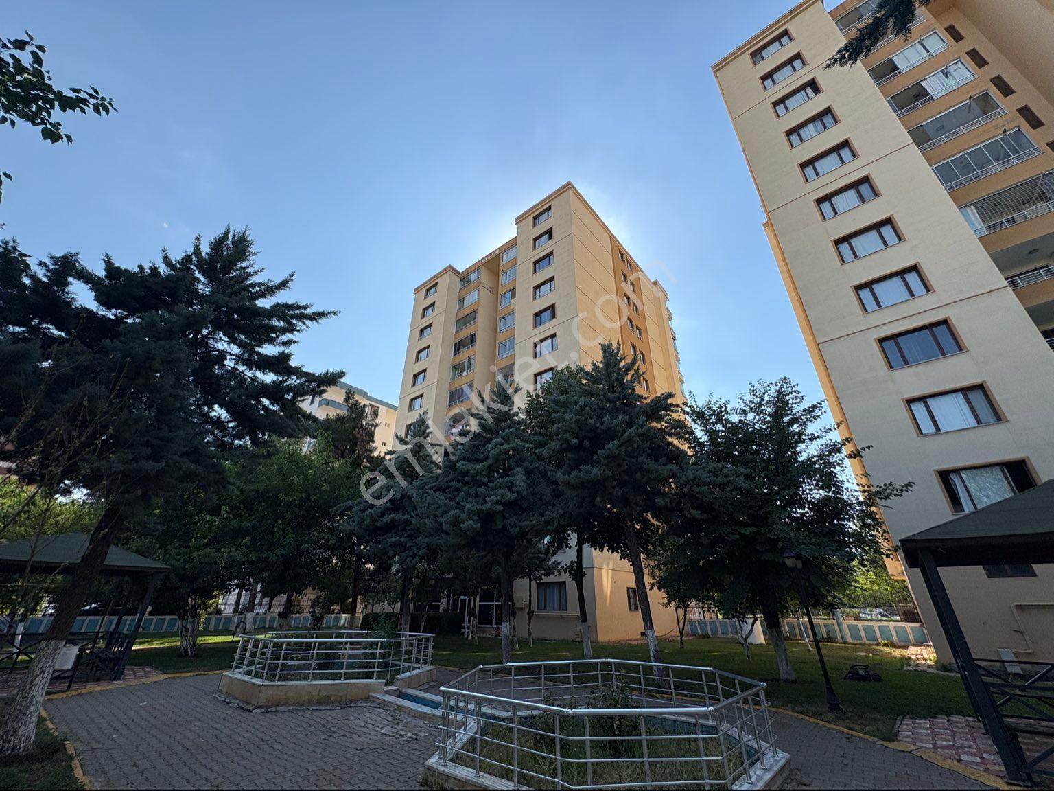 Kayapınar Bölgesi Tekel Caddesi Civarında Satılık 4+1 Dre - Görsel 3
