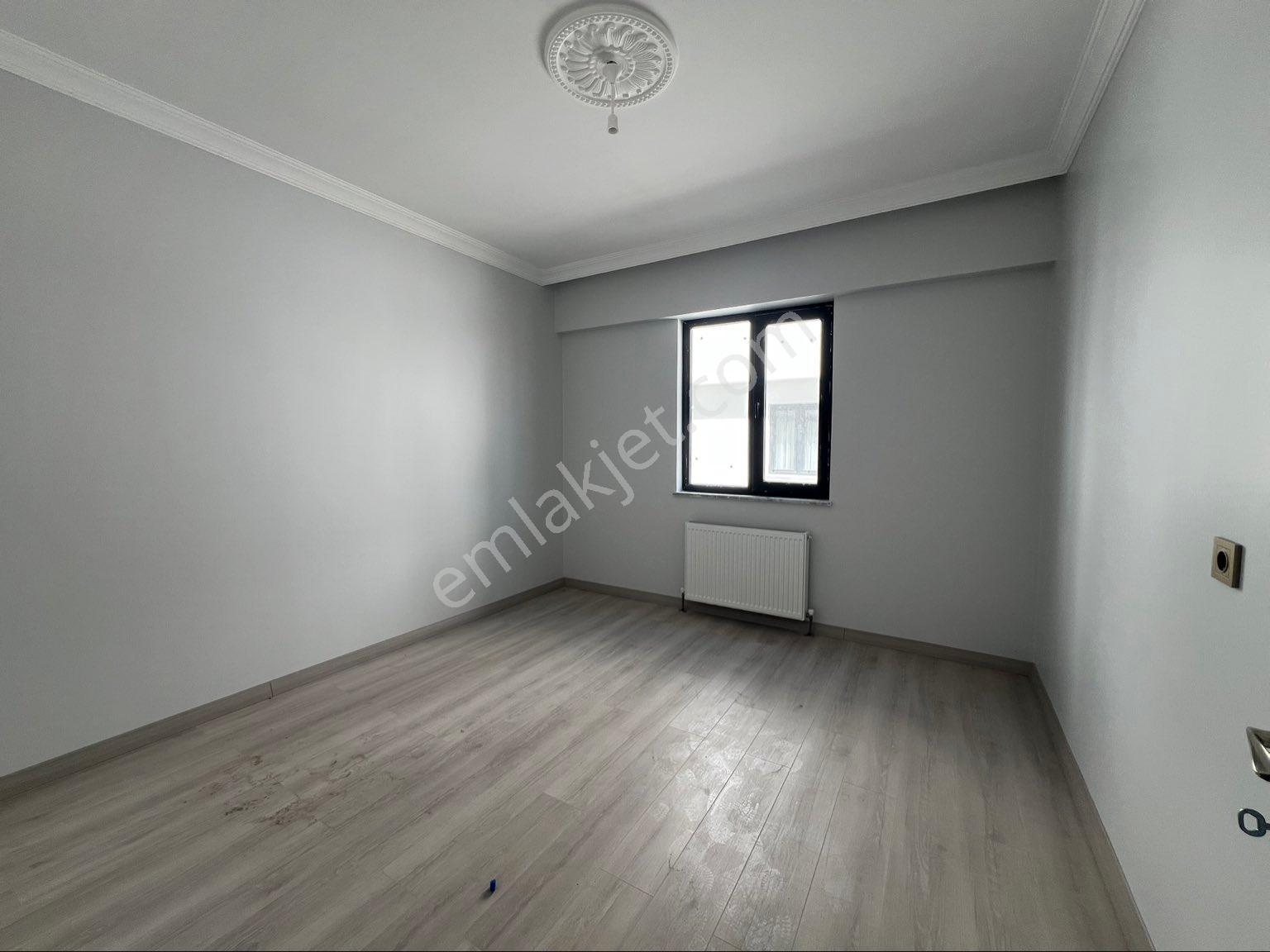 Fen Lisesi Bölgesinde Bağımsız Mutfaklı 3+1 Kiralık Daire - Görsel 15