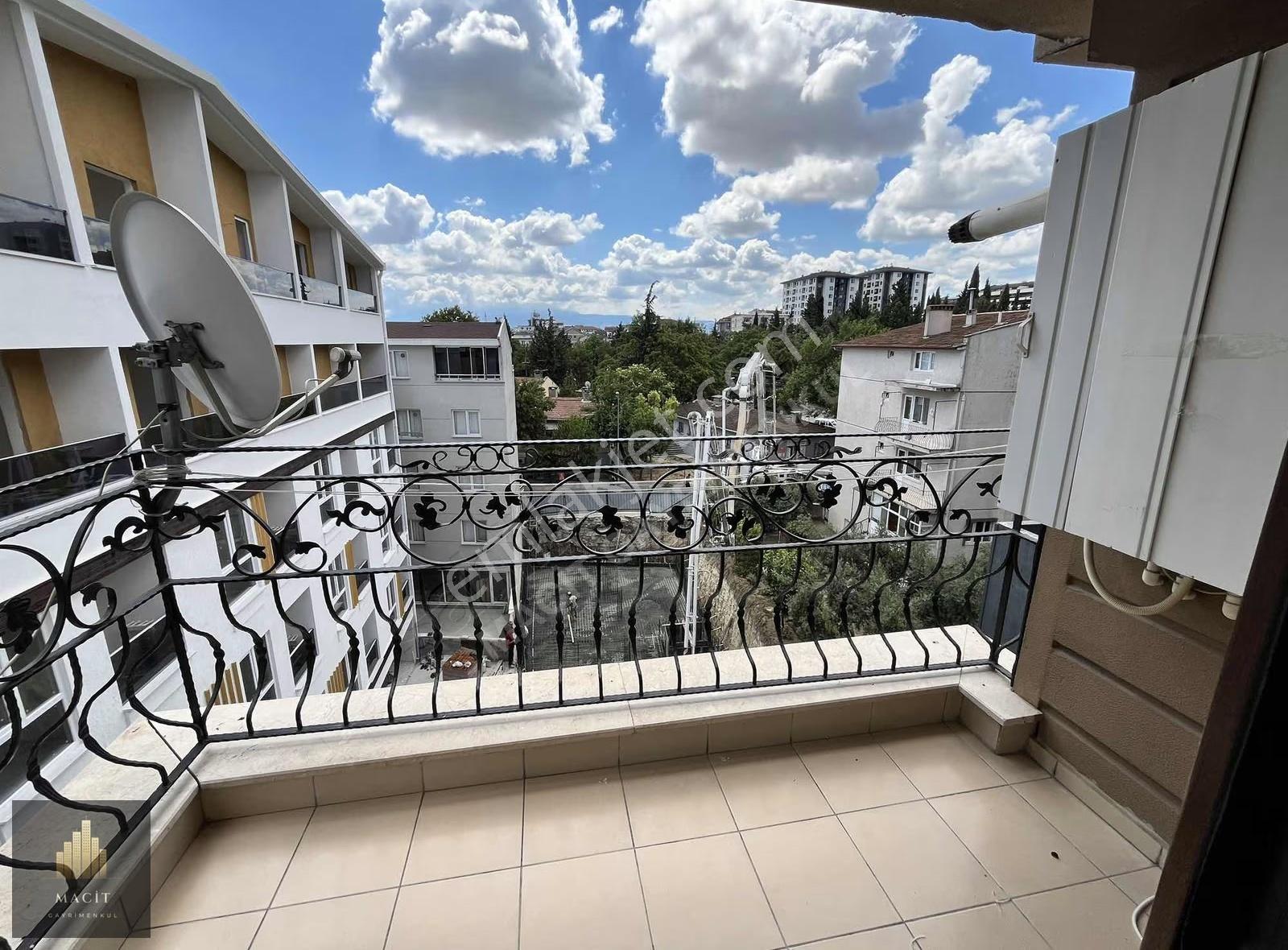 Macit'den Görükle'de Merkezi Konumda Eşyasız Kiralık Daire - Görsel 20