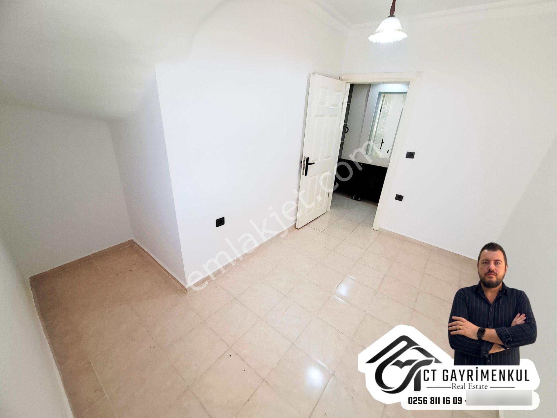 Didimde Satılık 4+1 Dubleks Daire Ön Cephe Merkezi Konumda Geniş Kullanışlı ! - Görsel 6