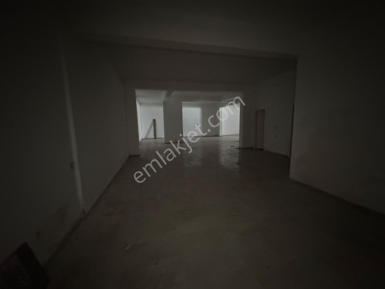 Yılmazer'den Hertürlü İşe Uygun 350 M2 Satılık Dükkan Cadde Üstü - Görsel 8
