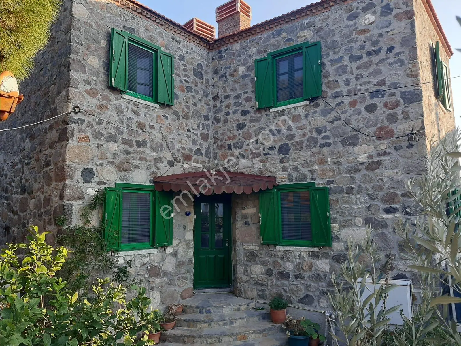 Barbaros Köyünde Satılık İkiz Taş Ev - Görsel 2