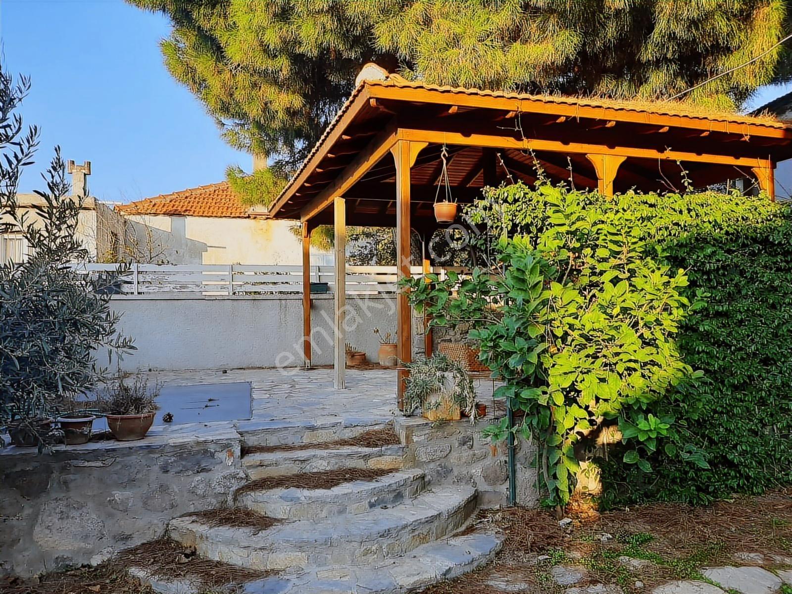 Barbaros Köyünde Satılık İkiz Taş Ev - Görsel 4