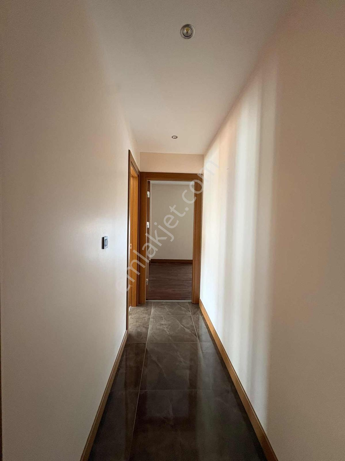Caddebostan Bağdat Caddesi 1. Paralel Havuzlu Geniş 3+1 Kiralık - Görsel 11