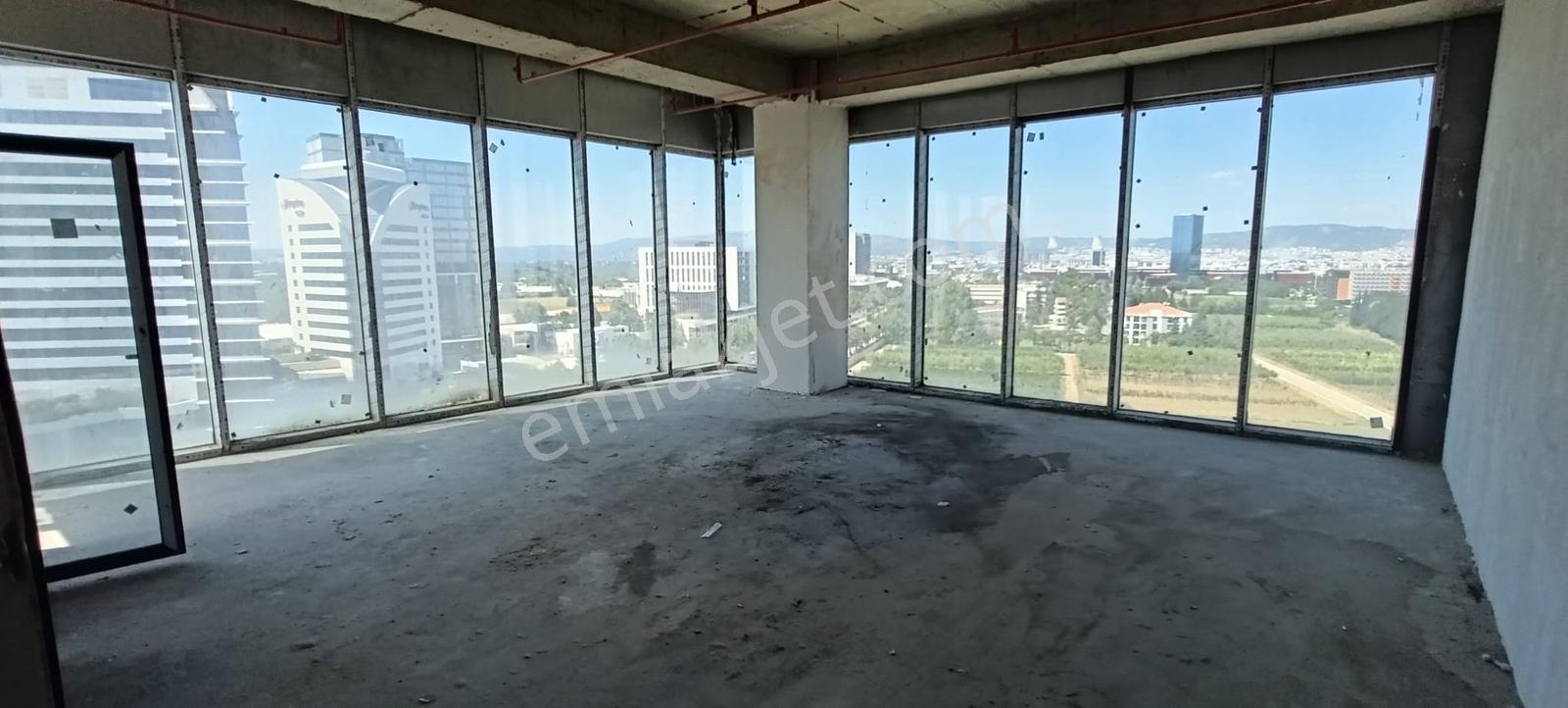 Bursa Sky Tower'da 80 M2 / Hilton Cepheli / Satılık Köşe Ofis - Görsel 10