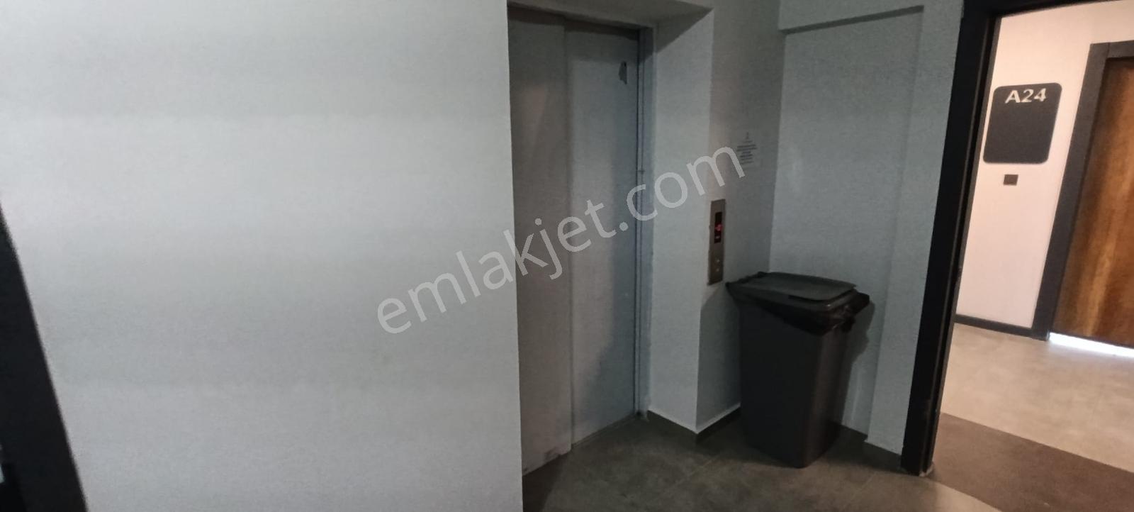 Bursa Sky Tower'da 80 M2 / Hilton Cepheli / Satılık Köşe Ofis - Görsel 13