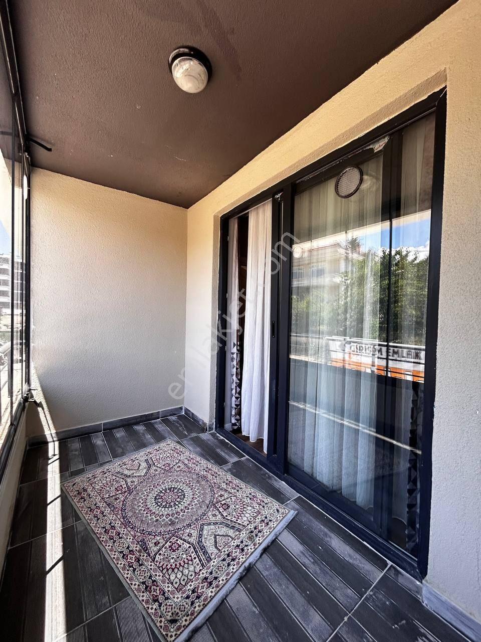 Havuzlu Site İçinde Full Eşyalı Satılık Daire - Görsel 11