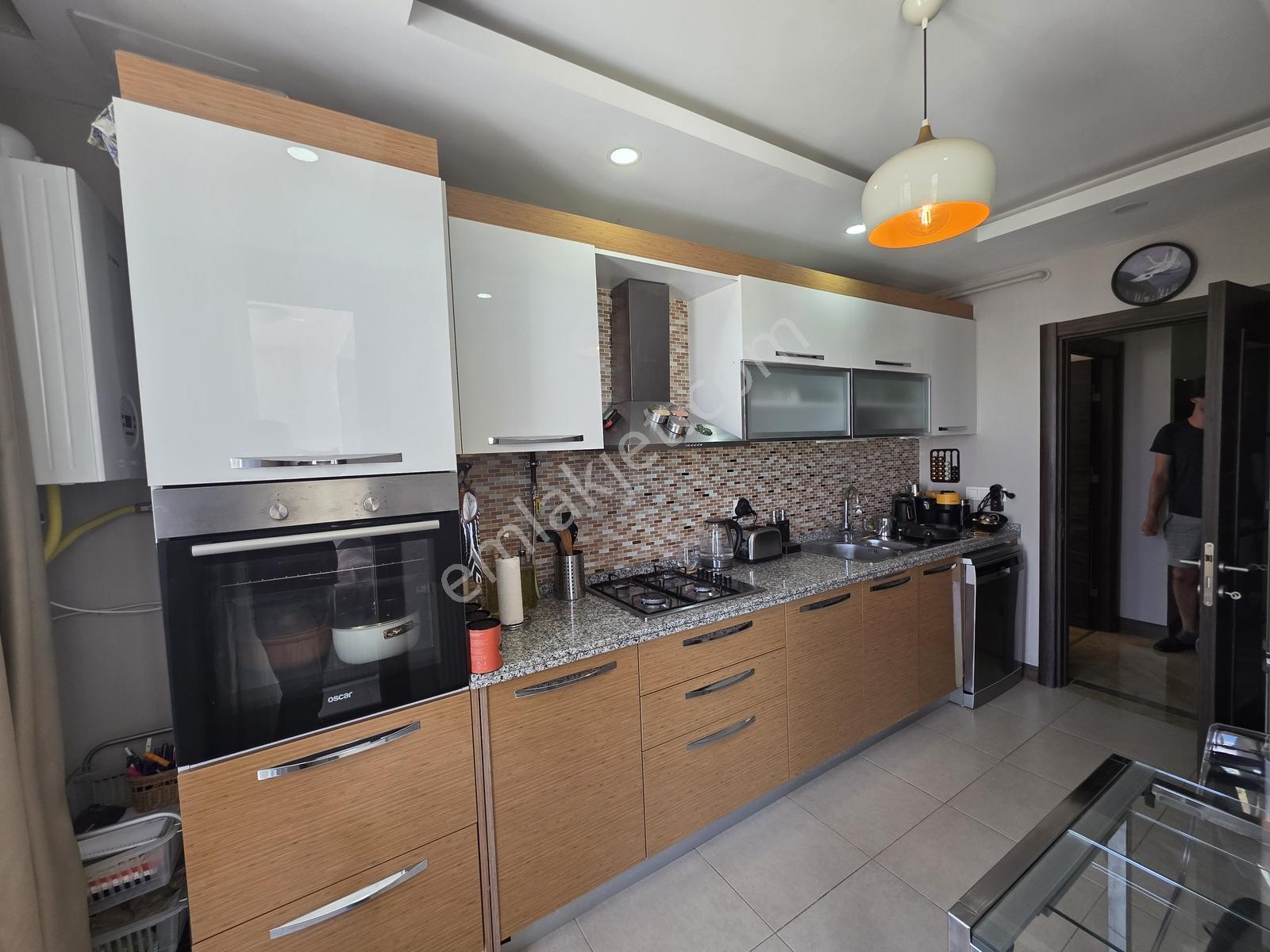 Silivri Yeni Mahallede Merkezi Konumda Satılık 2+1 Daire - Görsel 23
