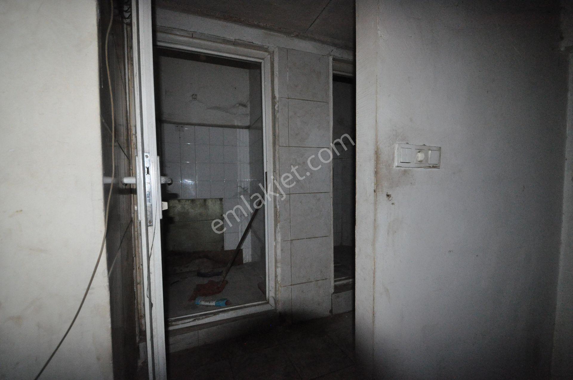 Bayrampaşa Muratpaşa Kaçmaz'dan Kiralık B 130m2 Sanayi Ceryan Yüksek Tavan Y.bodrum Dünkkan - Görsel 7