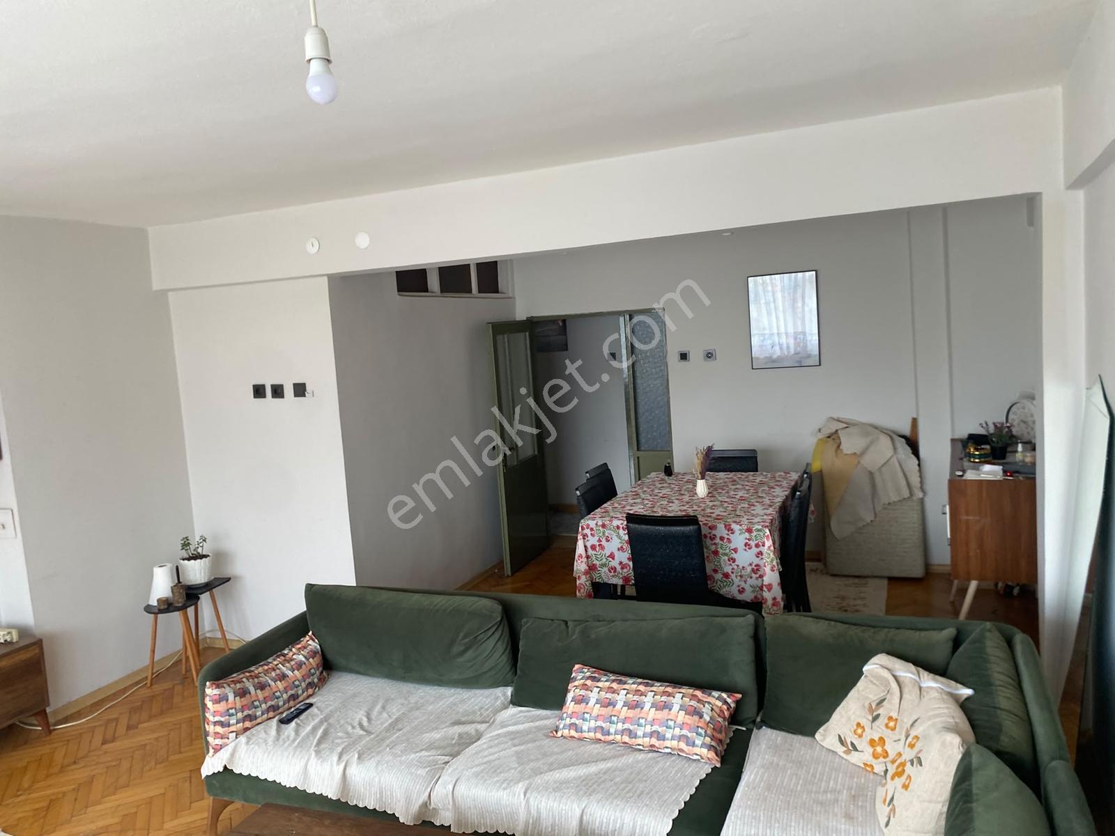 Tarcanlardan Şehir Merkezinde 2+1 Geniş Daire Satılık - Görsel 4