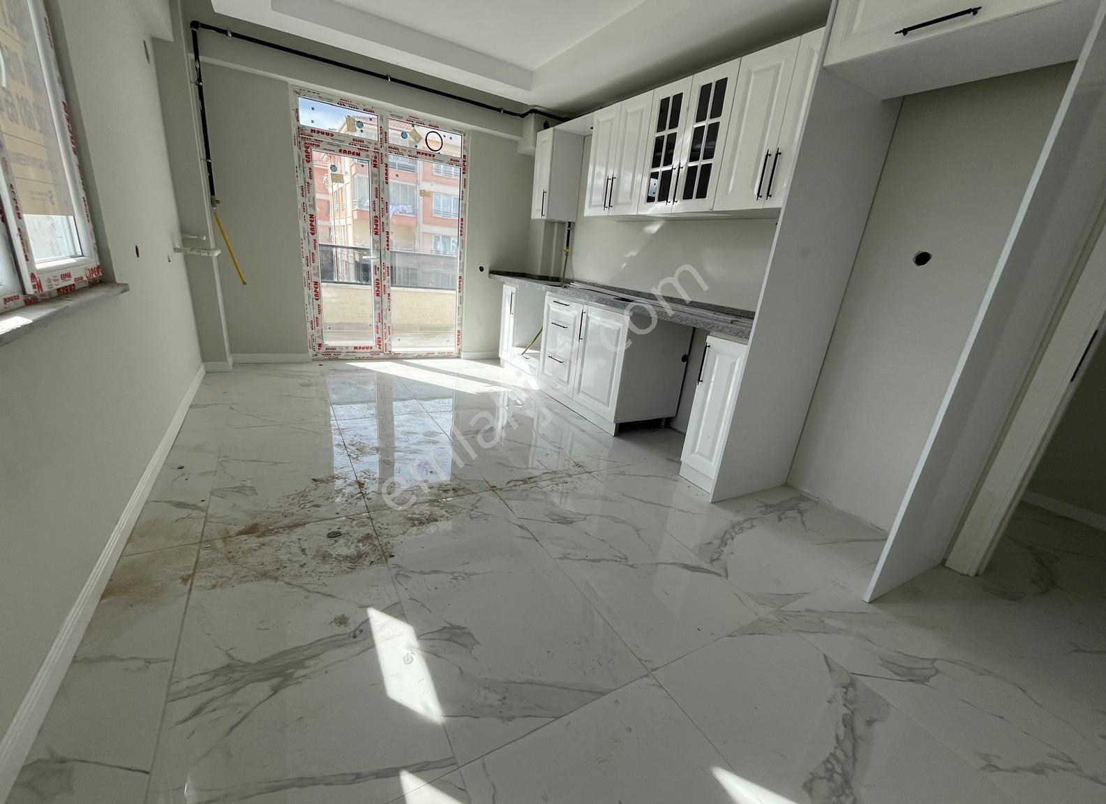 Asel'den Z.tepe İtfaiye Yanı Geniş Arakat 3+1 Şahsi Garaj 144 M2