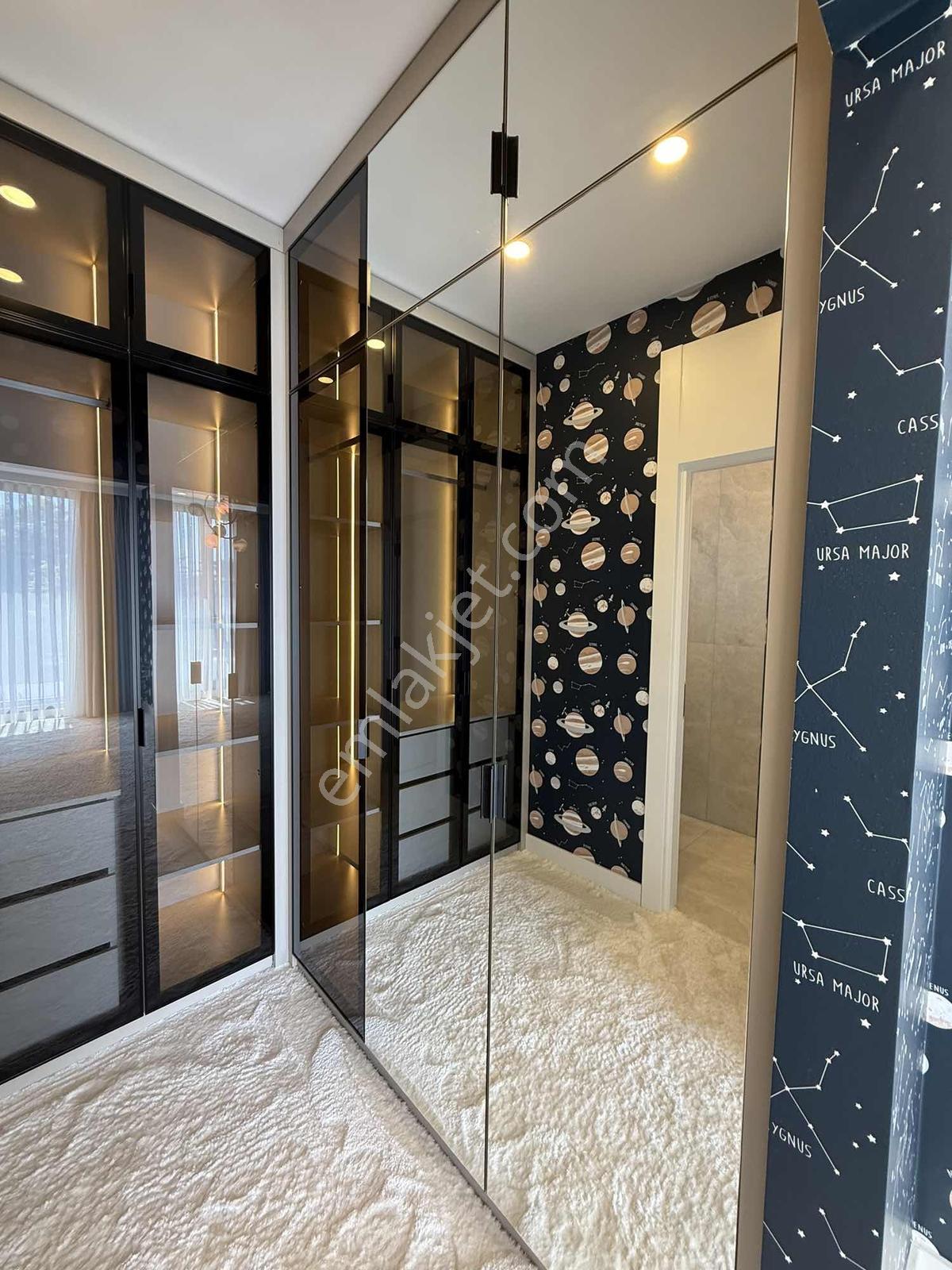 Beylikdüzü Gürpınarda Havuzlu Satılık 7+2 Villa - Görsel 35