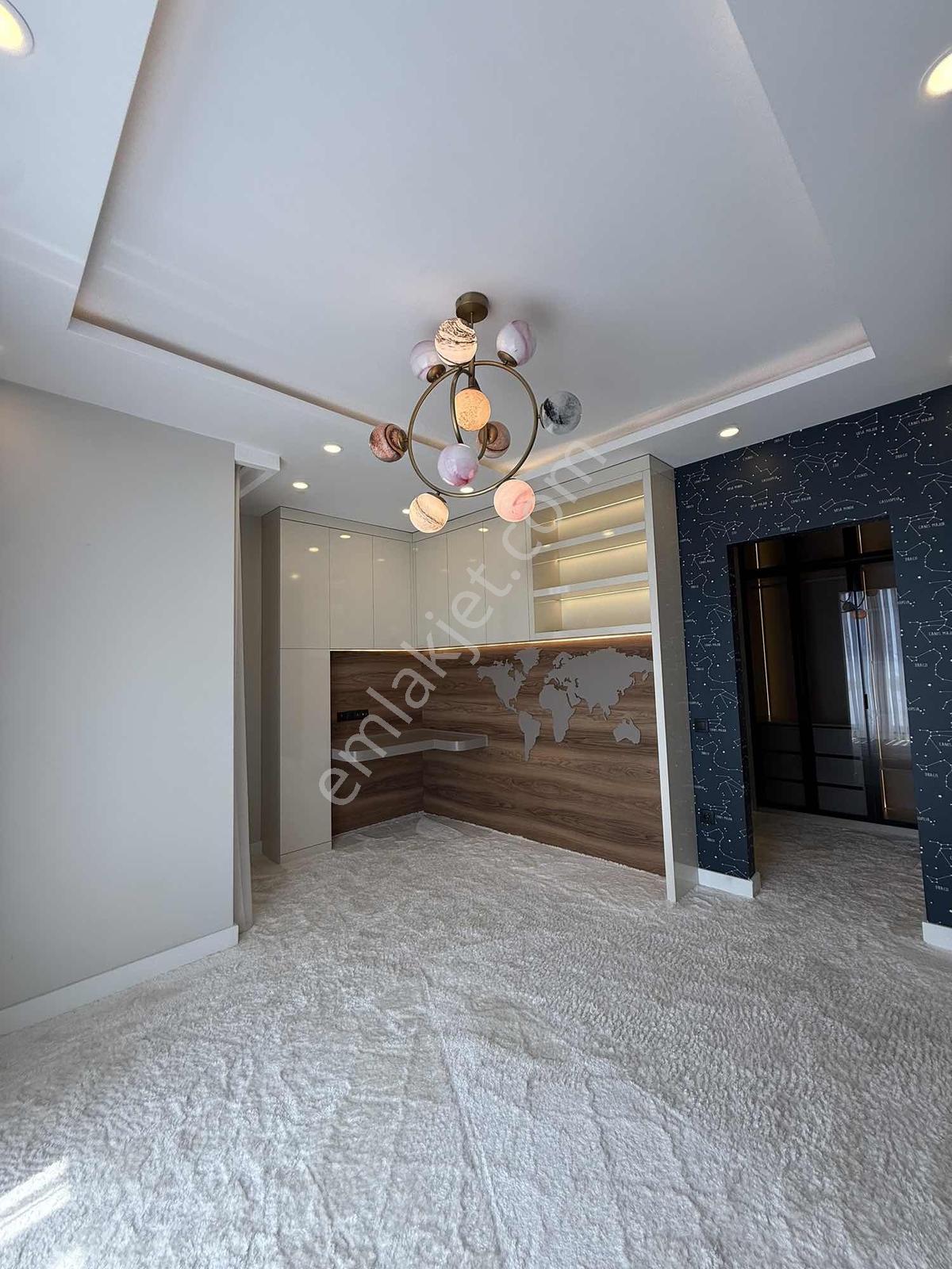 Beylikdüzü Gürpınarda Havuzlu Satılık 7+2 Villa - Görsel 33