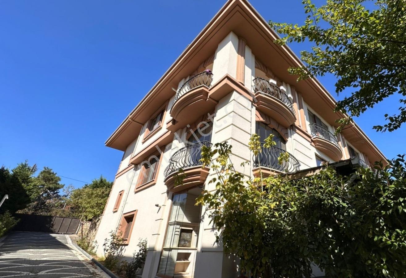Güzelce Villa Mare'de Özel Deniz İskelesine Sahip Lüks 5+1 Villa