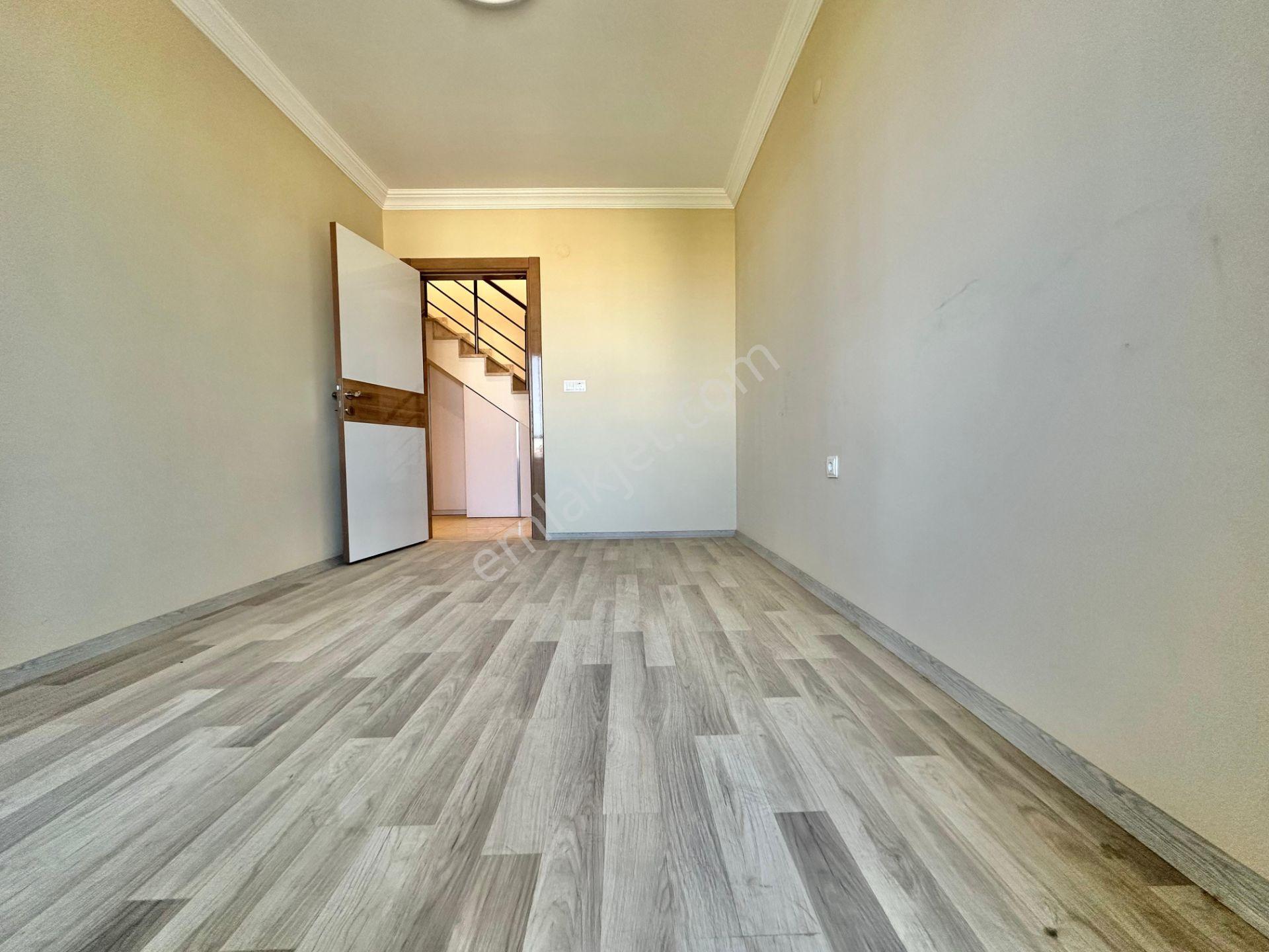 ꧁ay Emlaktan꧂akçay'da Manzaralı Teraslı Ön Cephe Köşe Asansörlü Satılık 4+1 Geniş Dubleks Daire - Görsel 15