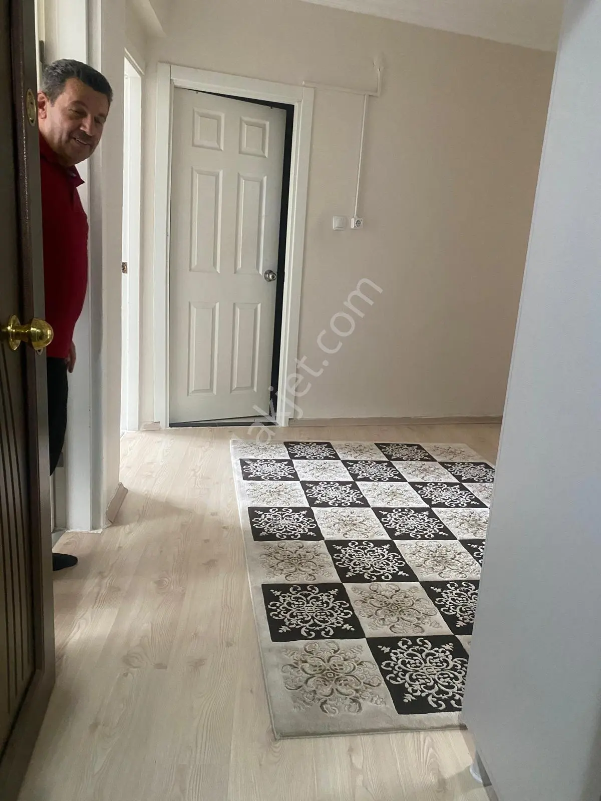 Büşra Gayrimenkulden Çarşı Merkezde Satılık Daire 2+1 Kat 4 - Görsel 4