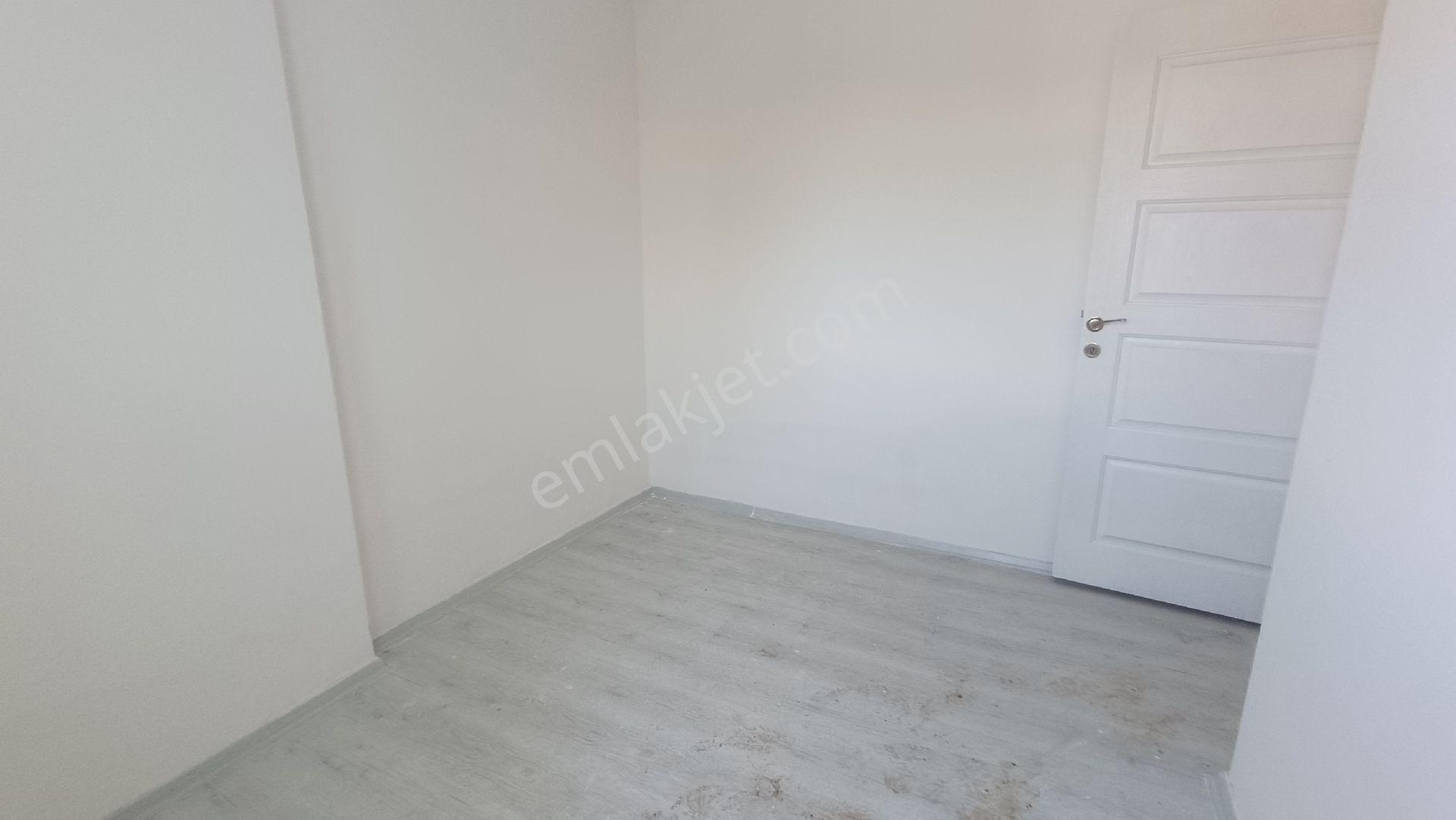 Çınarlıda Sedat Alp İnşatta Bulvarüstü 1+1 Teraslı Daire - Görsel 17