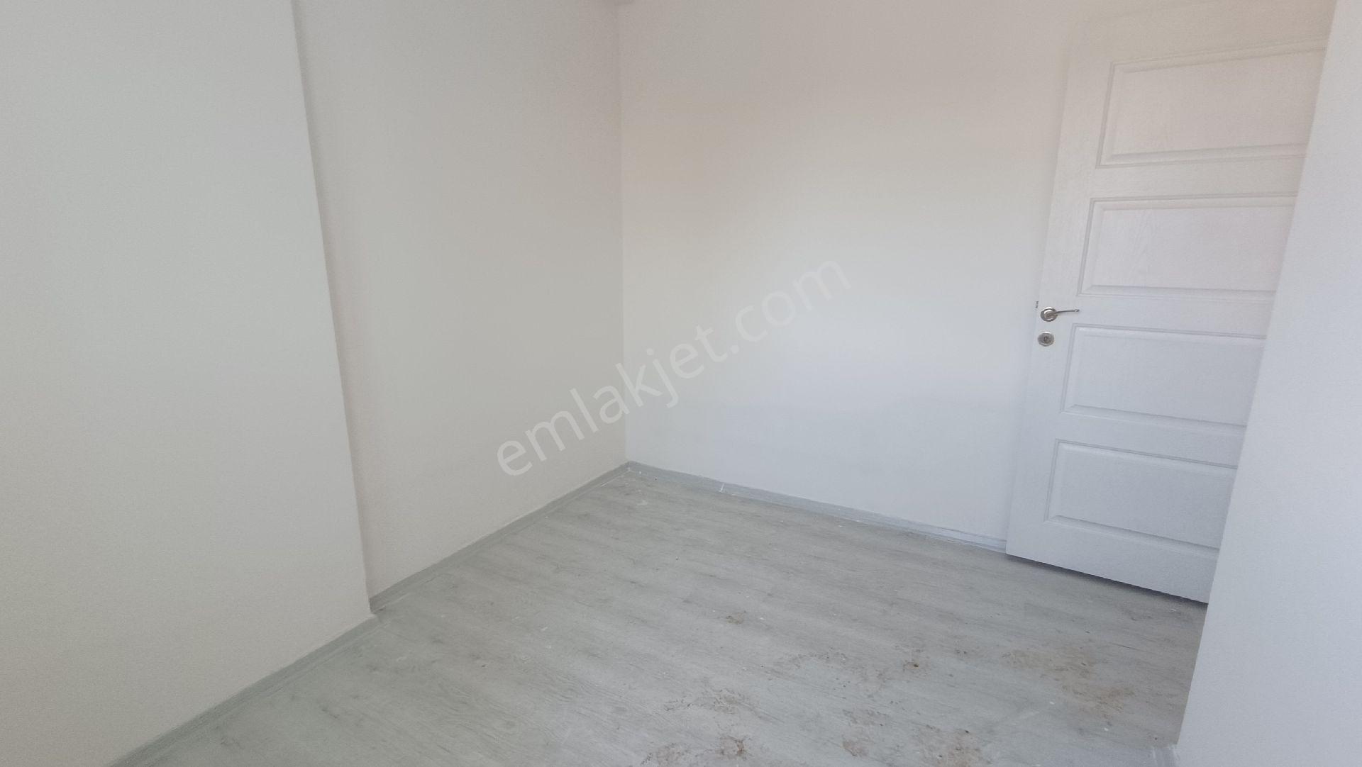 Çınarlıda Sedat Alp İnşatta Bulvarüstü 1+1 Teraslı Daire - Görsel 16