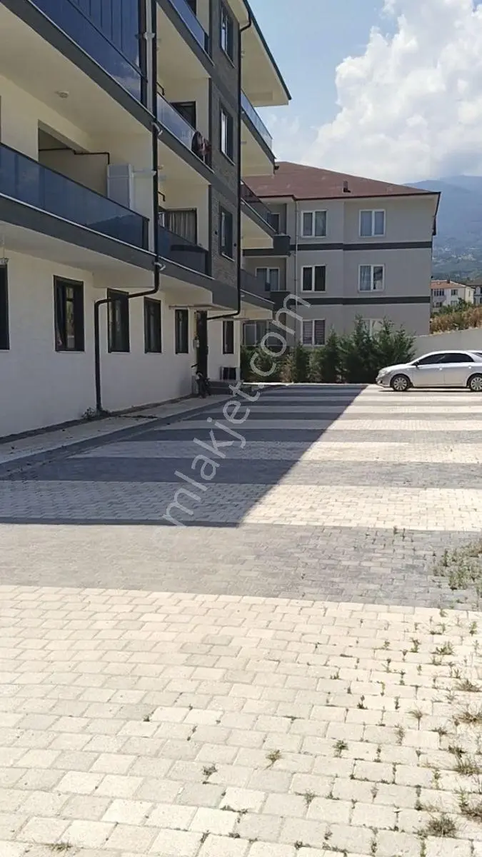 İnegöl Yeniceköy'de Kiralık Sıfır Lüks Daire - Görsel 2