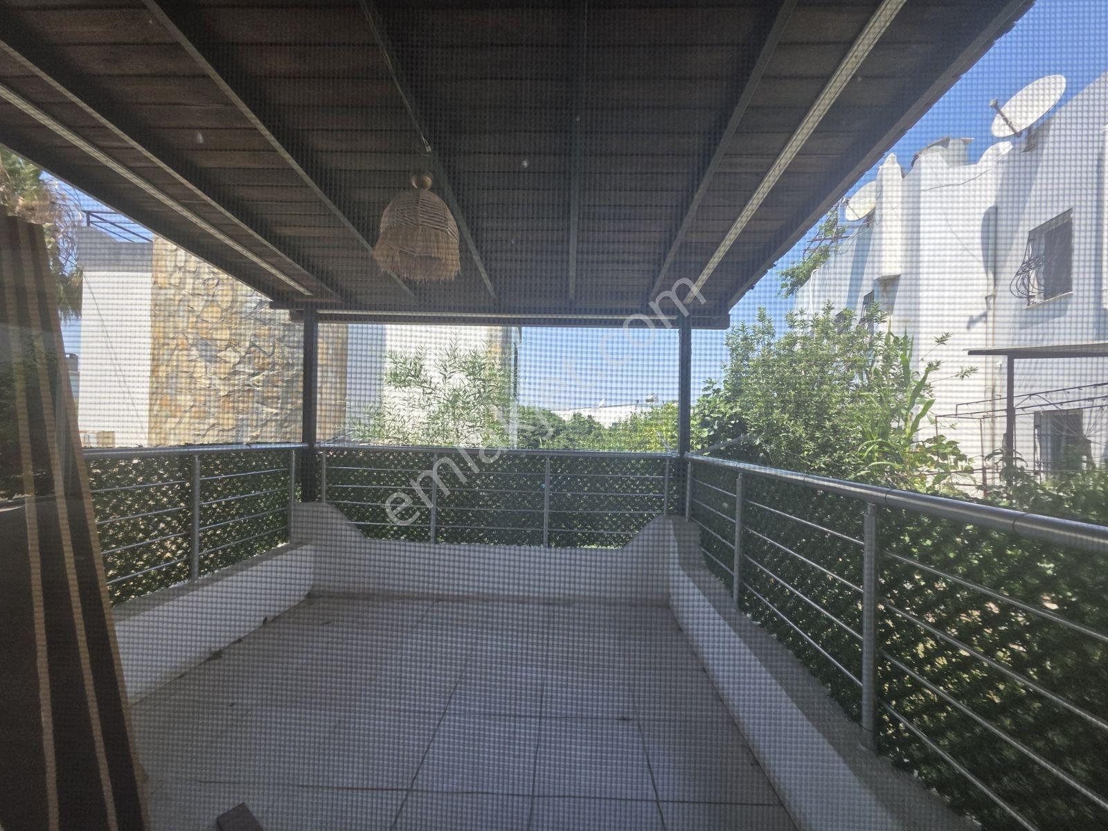 Bodrum Yalıkavak Marinaya Yakın Site İçinde Bahçeli Villa - Görsel 2