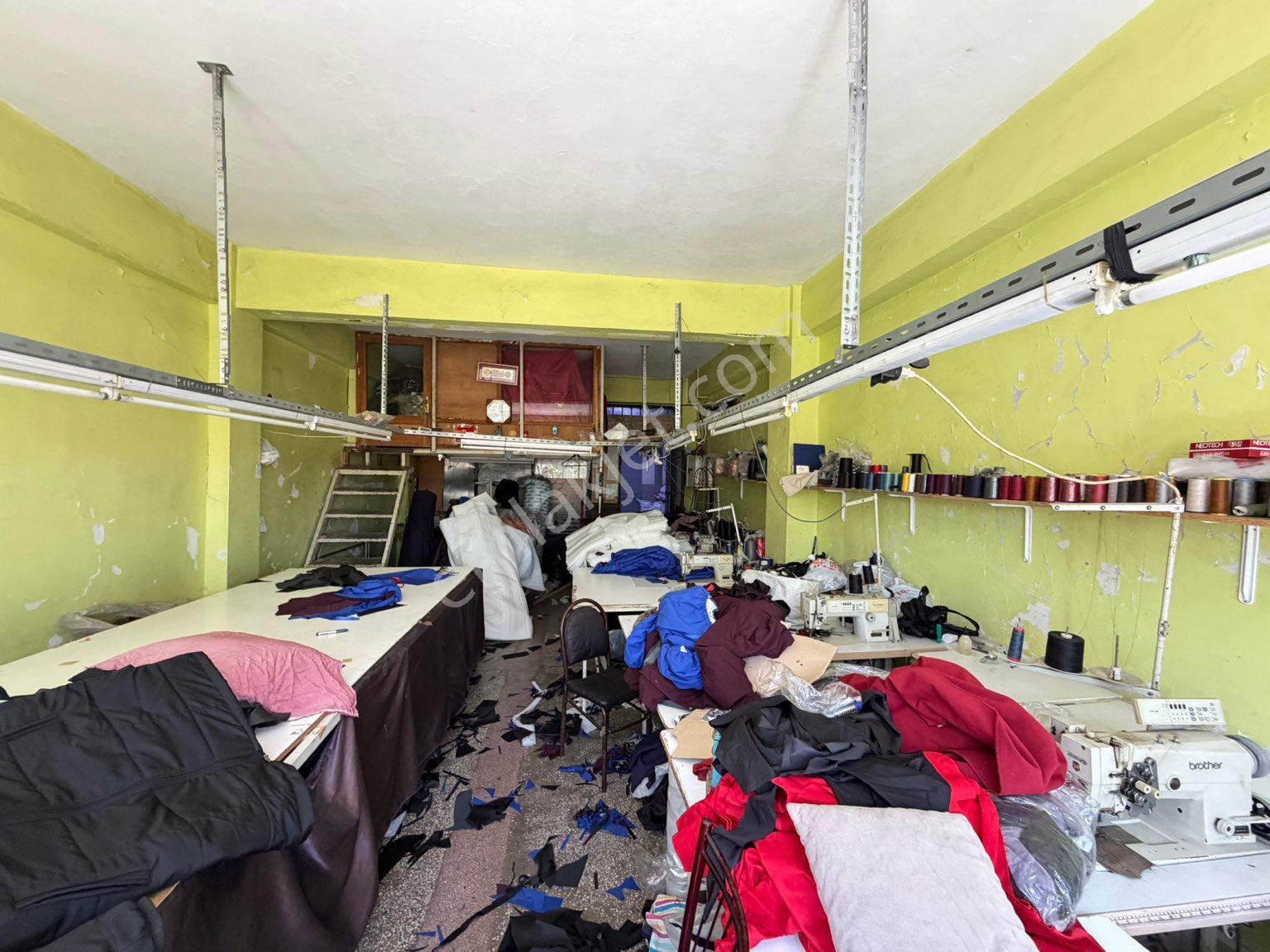 Rami Kışla Caddesi 2. Genç Sanayi Sitesinde Satılık Dükkan - Görsel 13